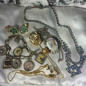 VINTAGE 7 PC JEWELRY LOT